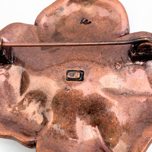 Liz Claiborne two tone green enamel flower pin with rhinestones + cabochons - Picture 3 of 3